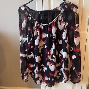 White House black market floral blouse